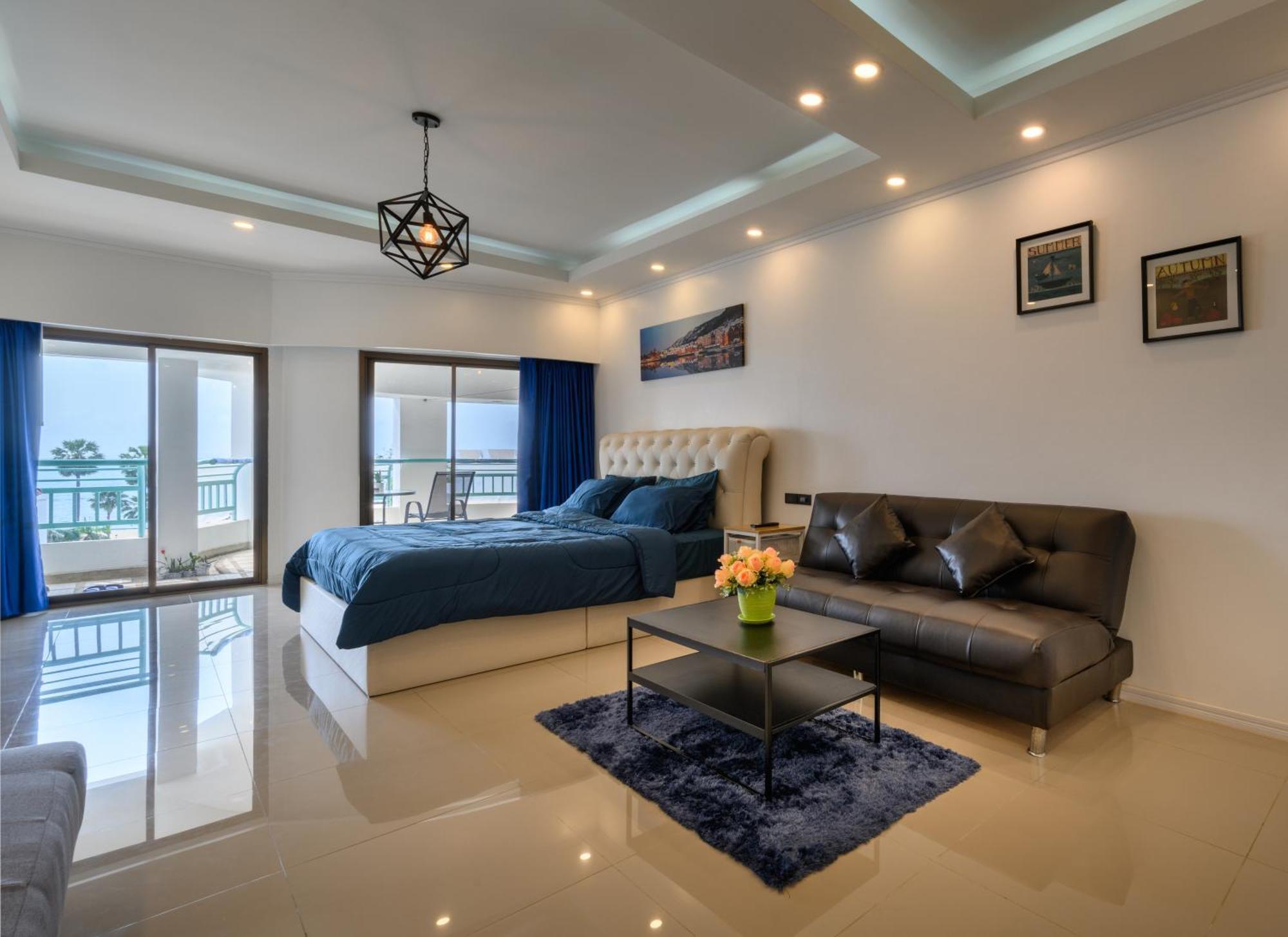 Jomtien Beachfront Stylish Studio , Stunning Seaview , Big Pool Dış mekan fotoğraf